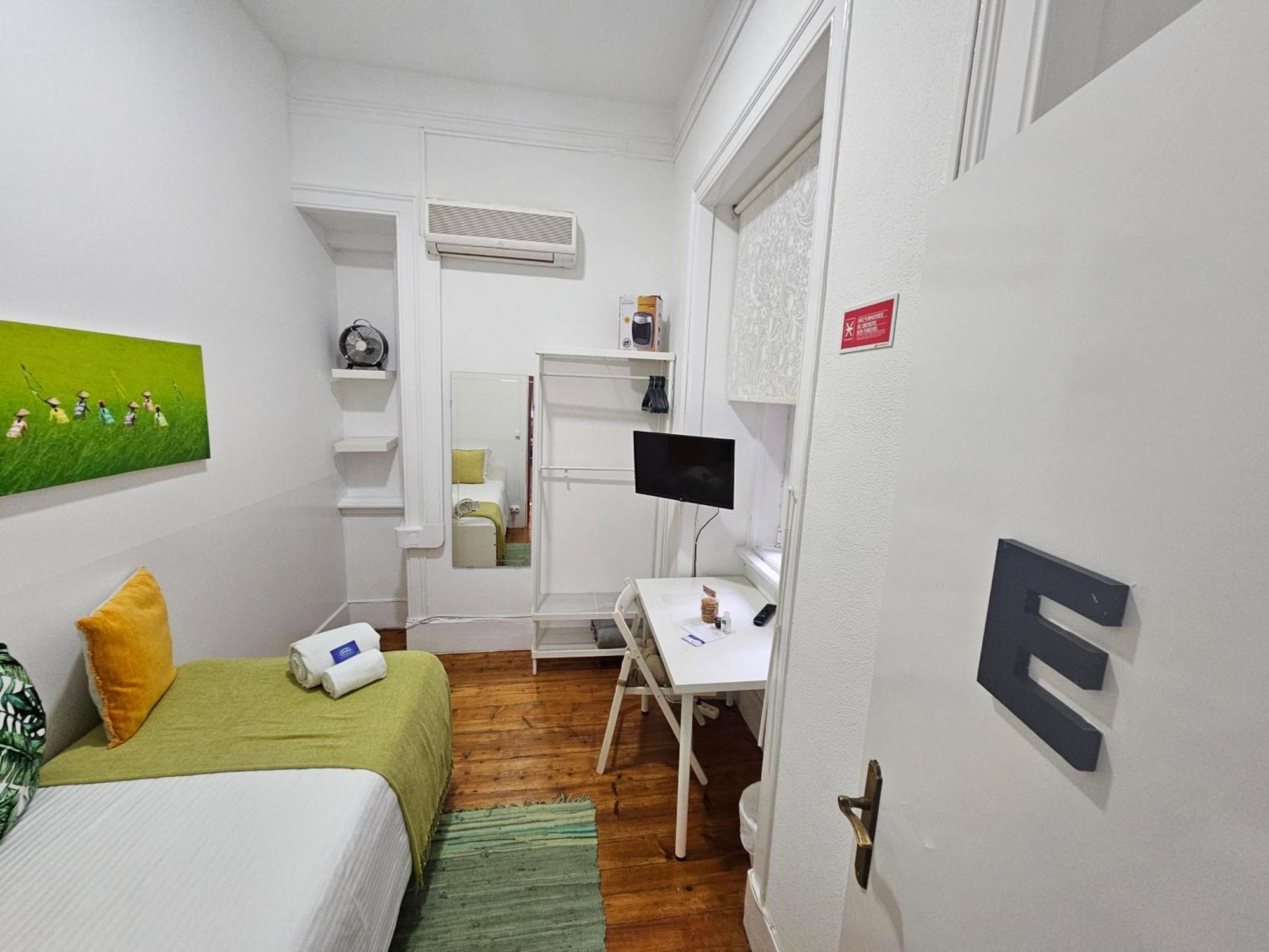 Almirante Guesthouse Lisboa الغرفة الصورة